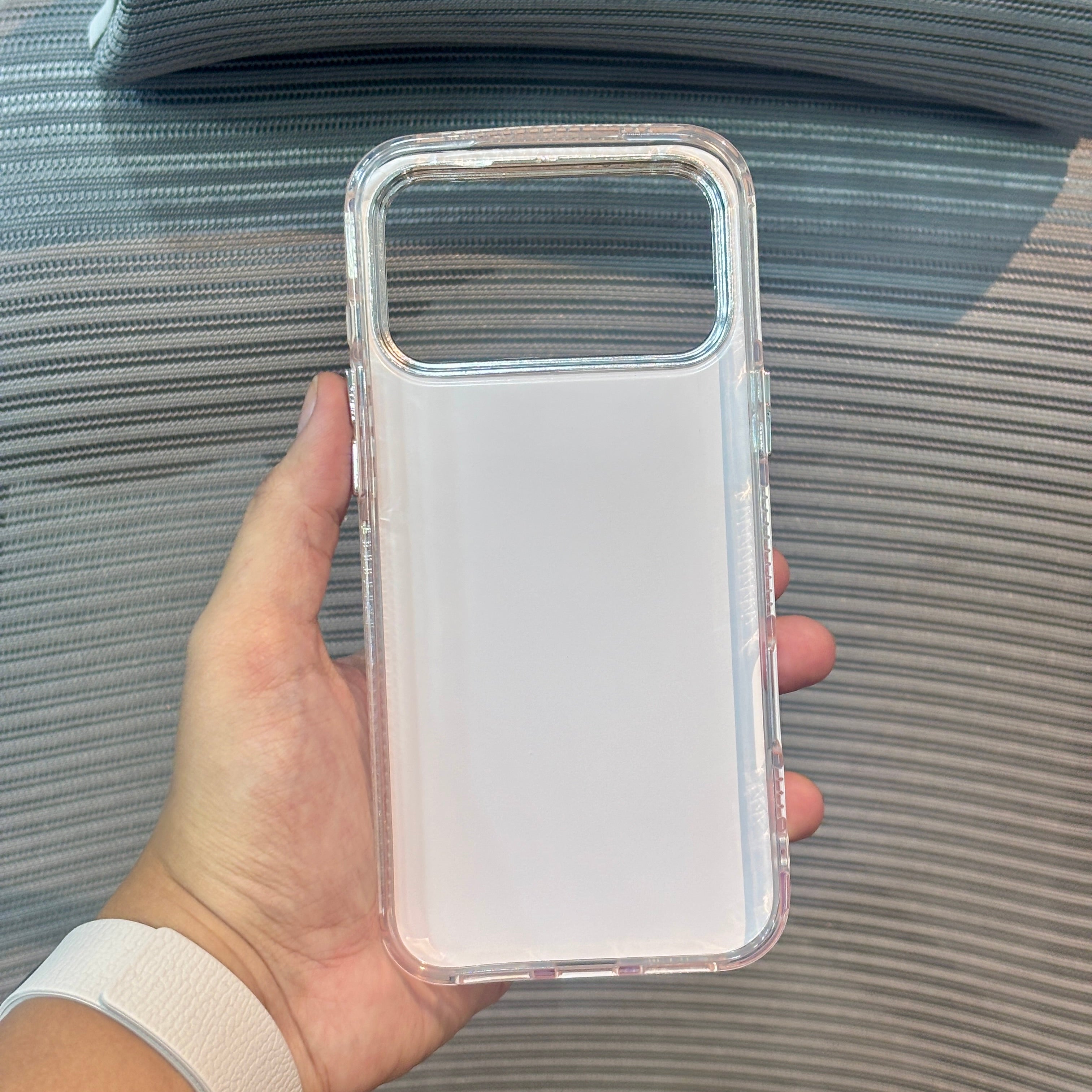 MarbleMuse Glitter iPhone 17 Series Case