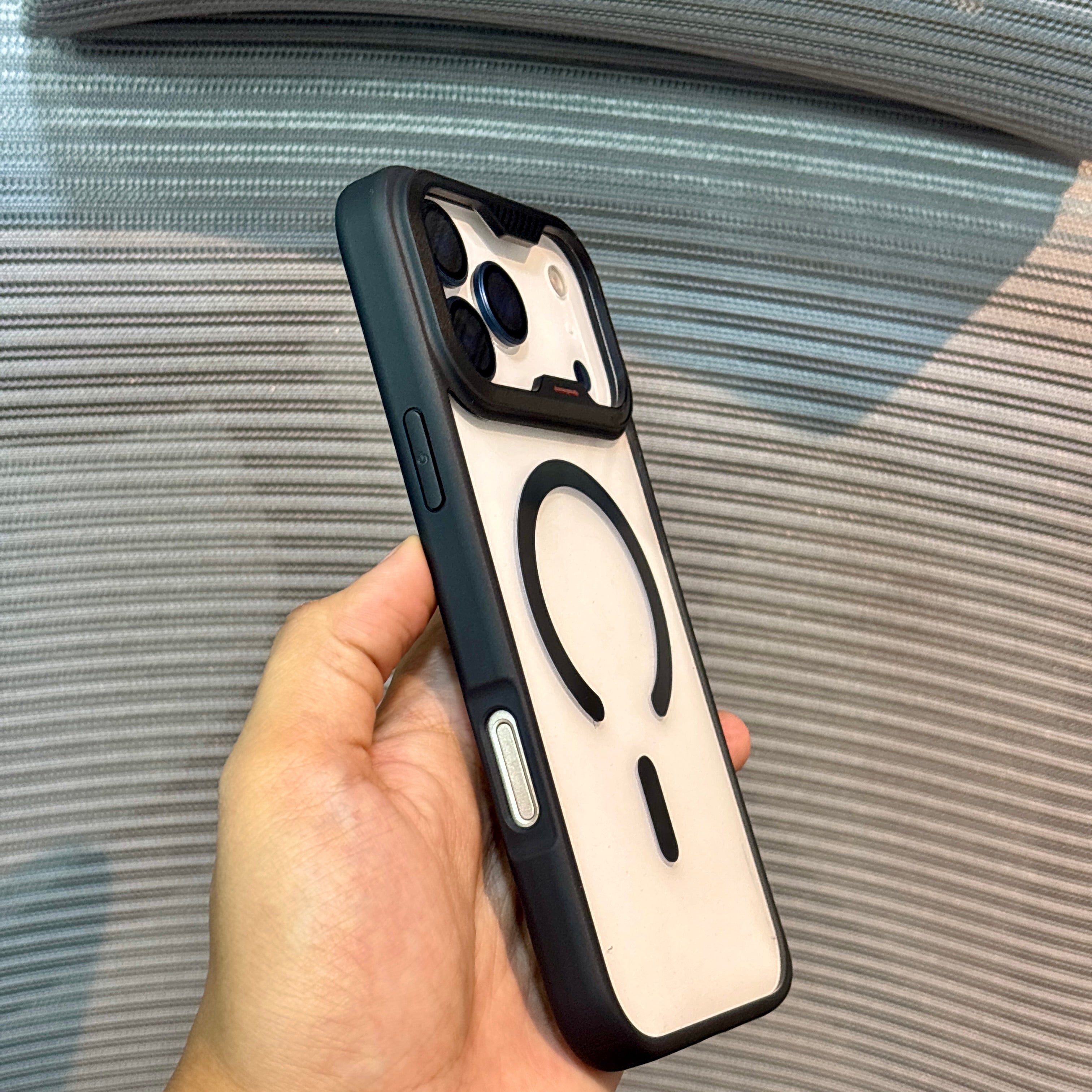 VeilGrid MagSafe iPhone 17 Series Case