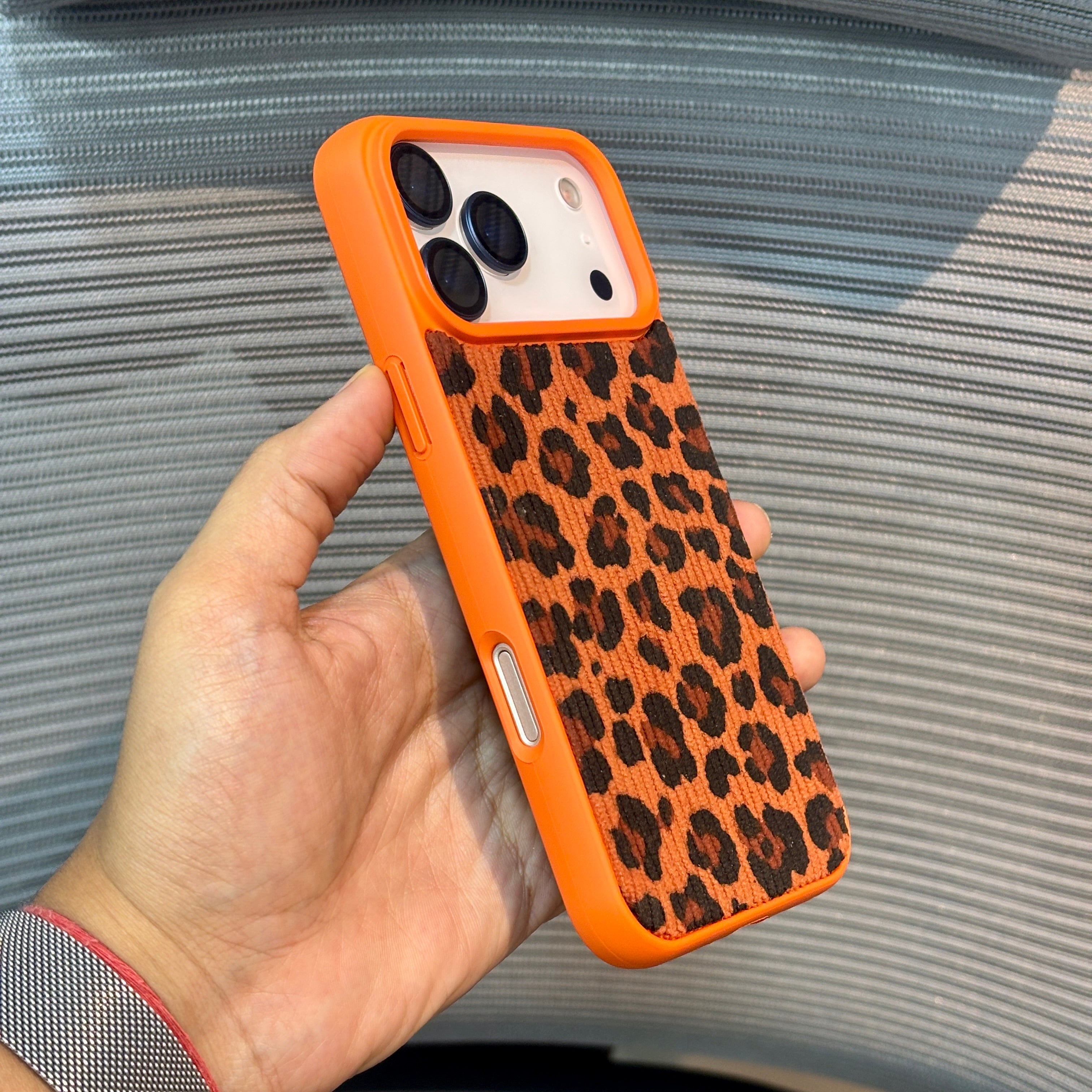 LuxeProwl Quilted iPhone 17 Pro Max Case