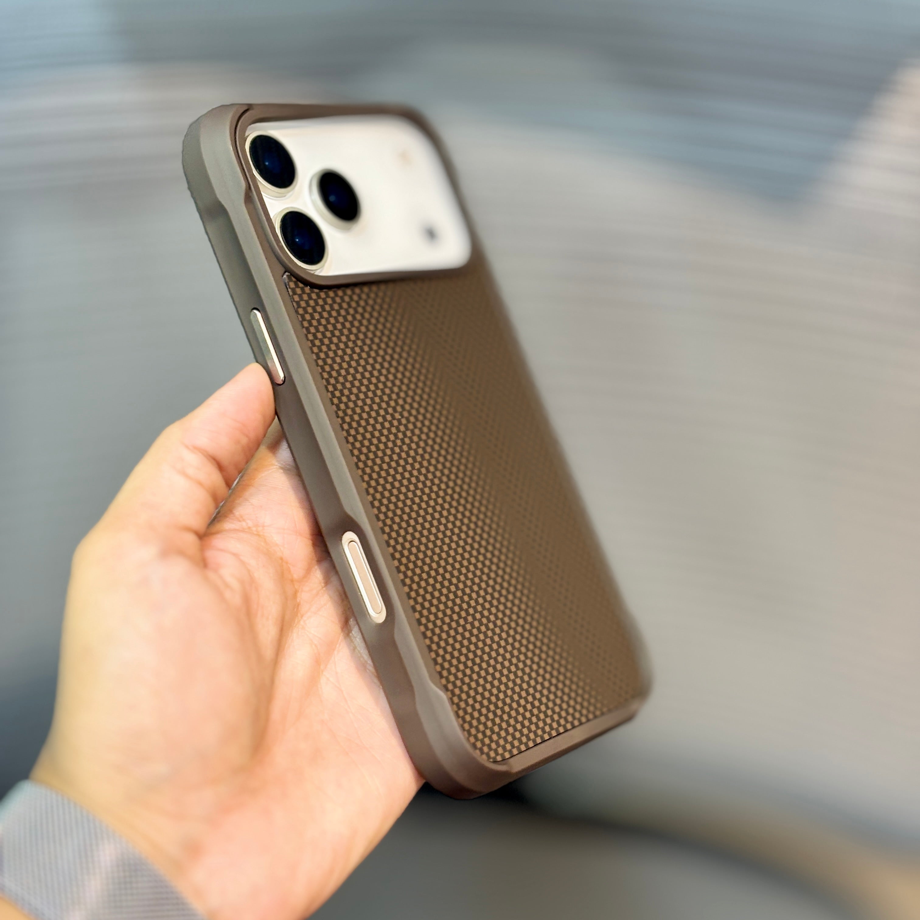 Protective Apple iPhone Back Cover - TitanShade Carbon MagSafe iPhone 16 Series Case - Style 2