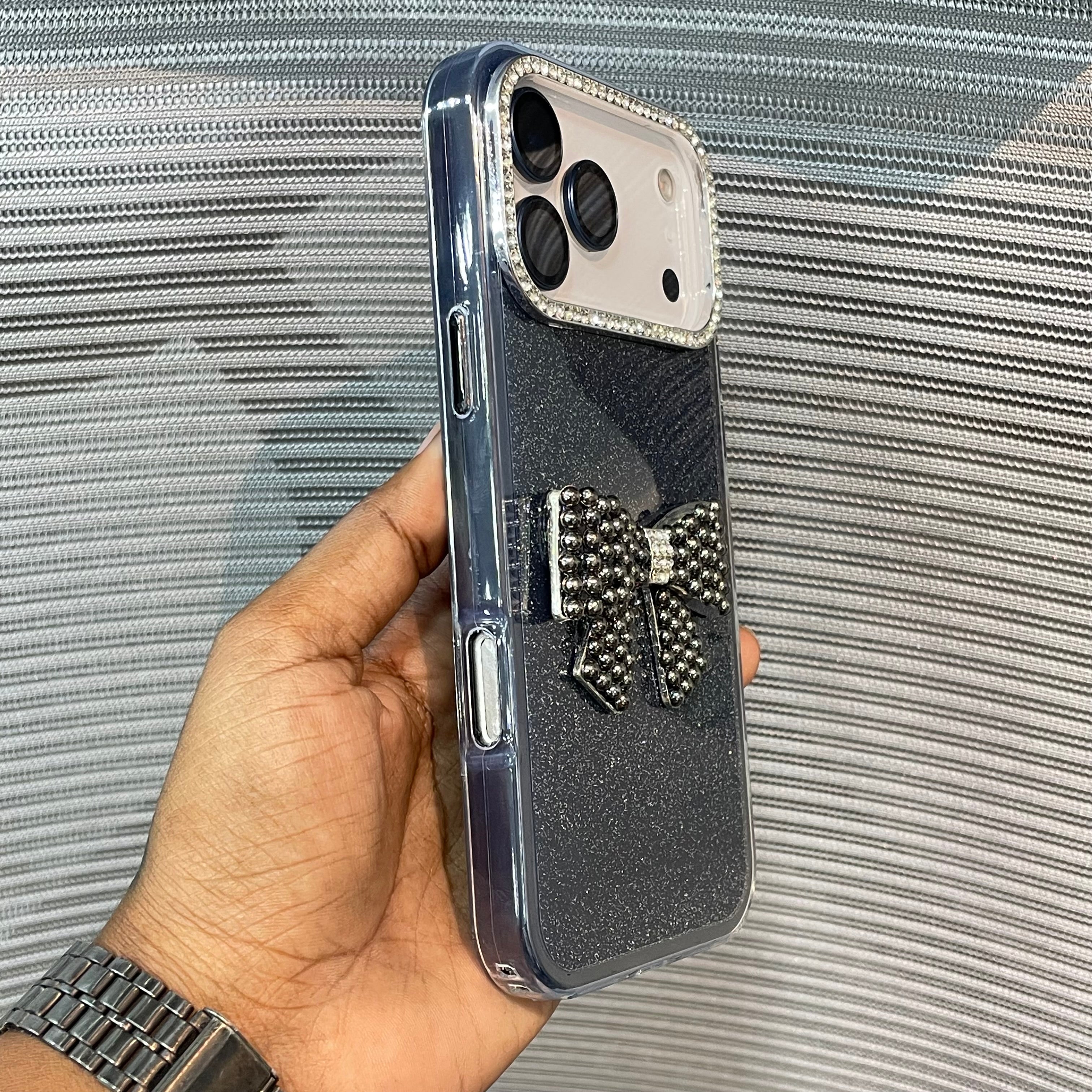 BowÉlite Glitter iPhone 17 Series Case