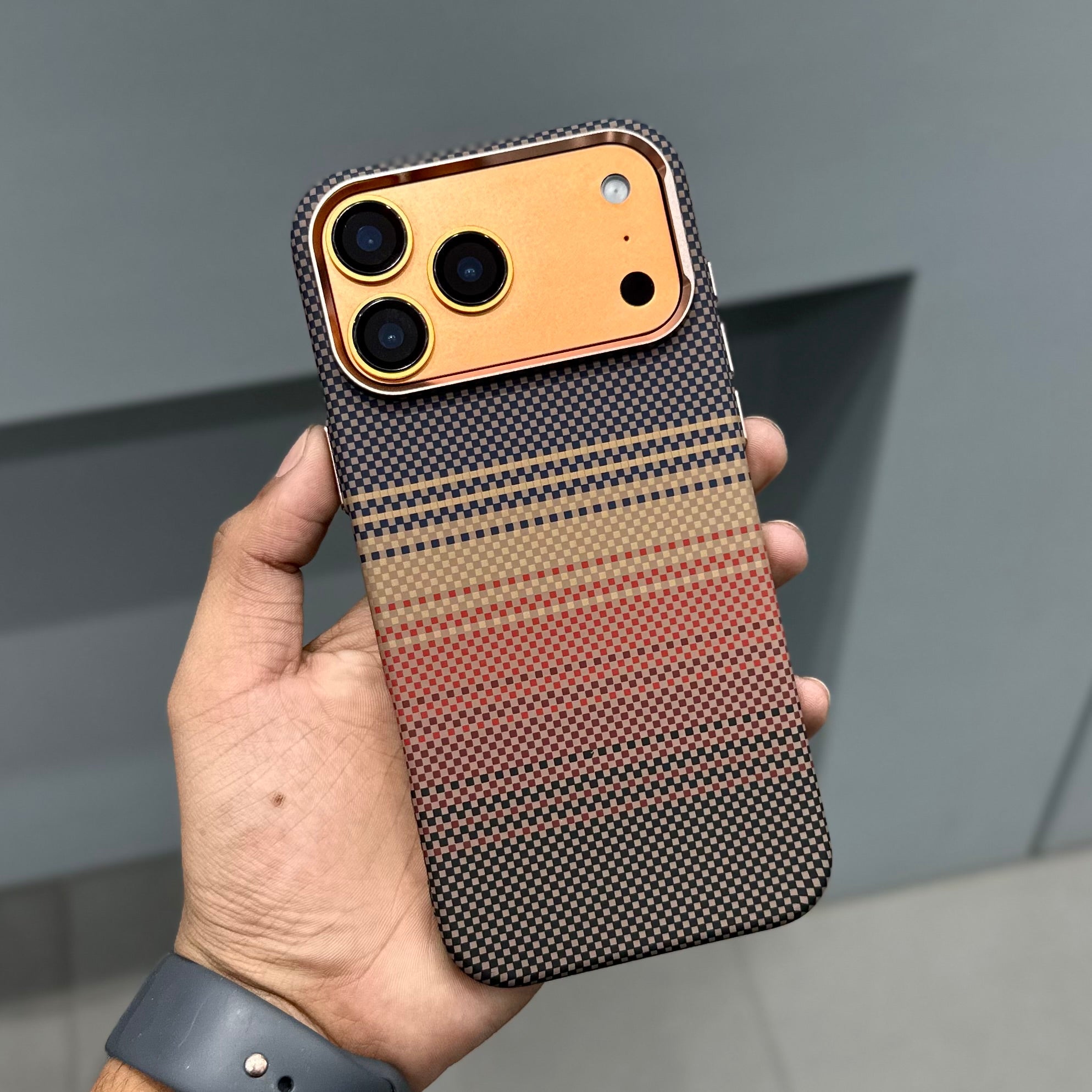 LUXO BROWN CHECK 6.0 WITH MAGSAFE CASE ( No. 2679 ) Mobile Case by CoverMeUp