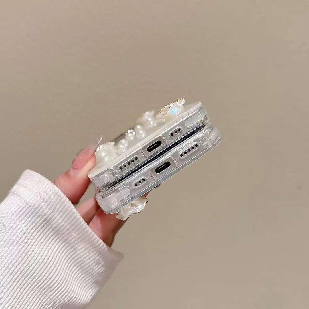 Elegant Pearl & Rose Flower Phone Case – Soft TPU Protective Cover