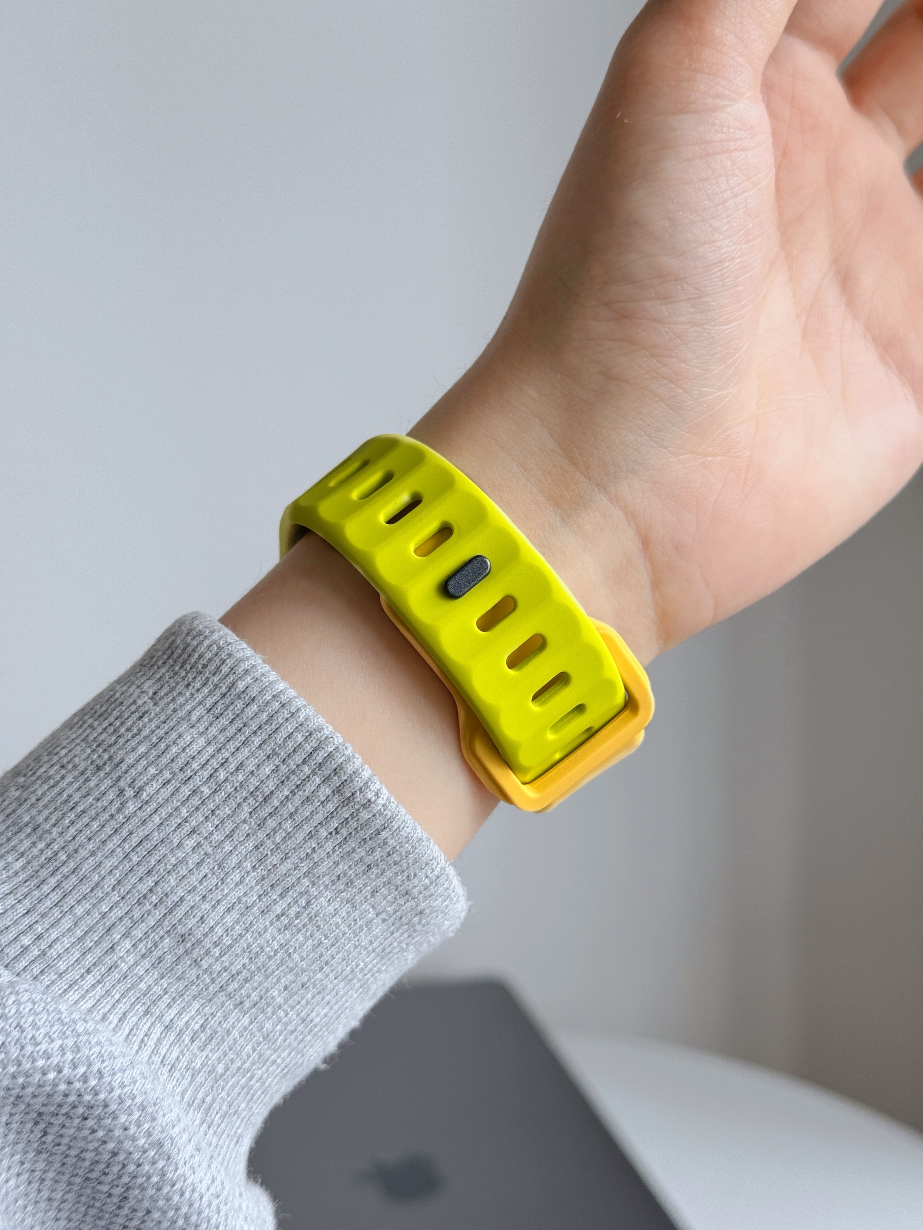 New Style Dual Colour Silicon Watch Band 44/45/46/49 mm (Neon Green/Yellow)