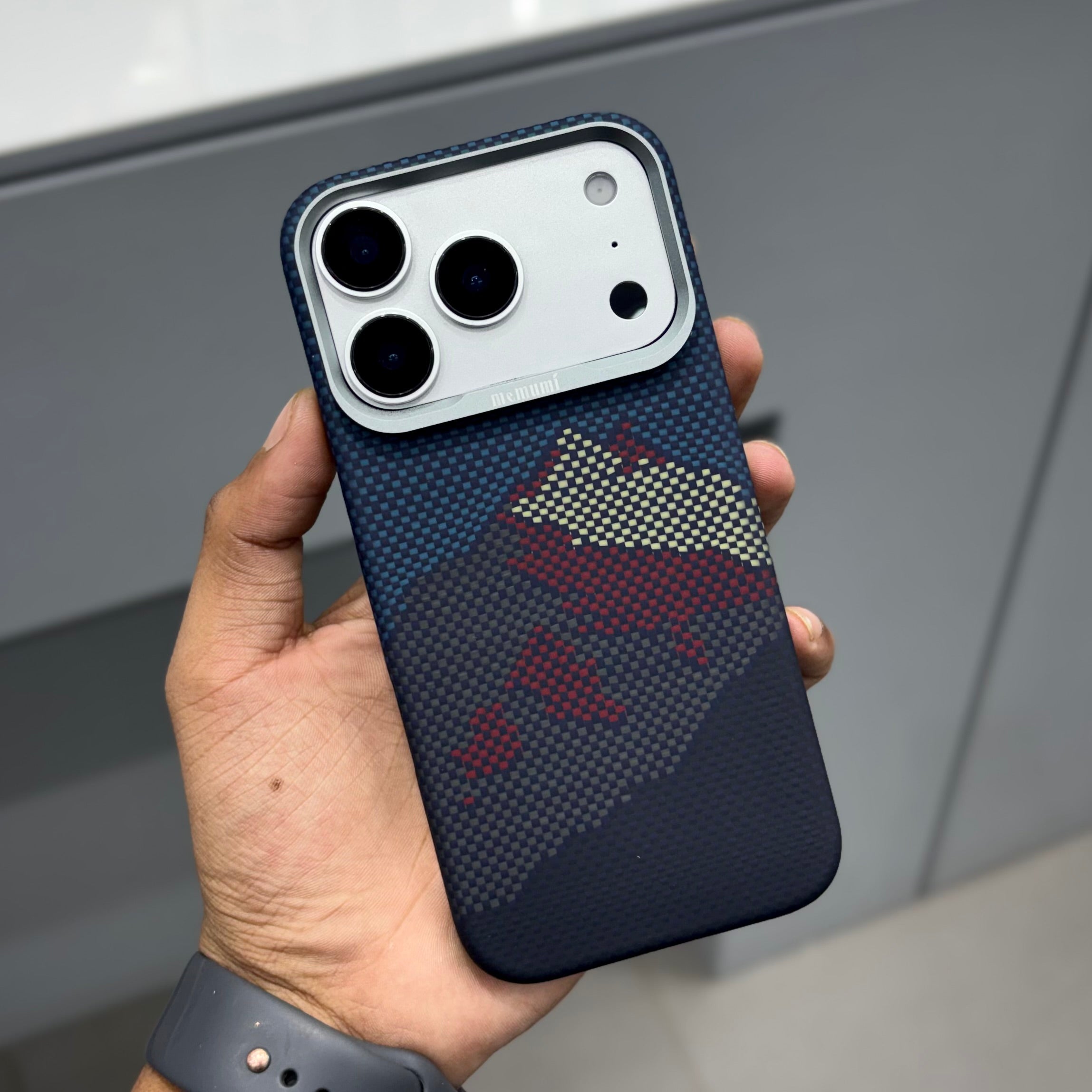 MEMUMI Real Carbon with Magsafe ( No. 2276 ) Mobile Case by CoverMeUp