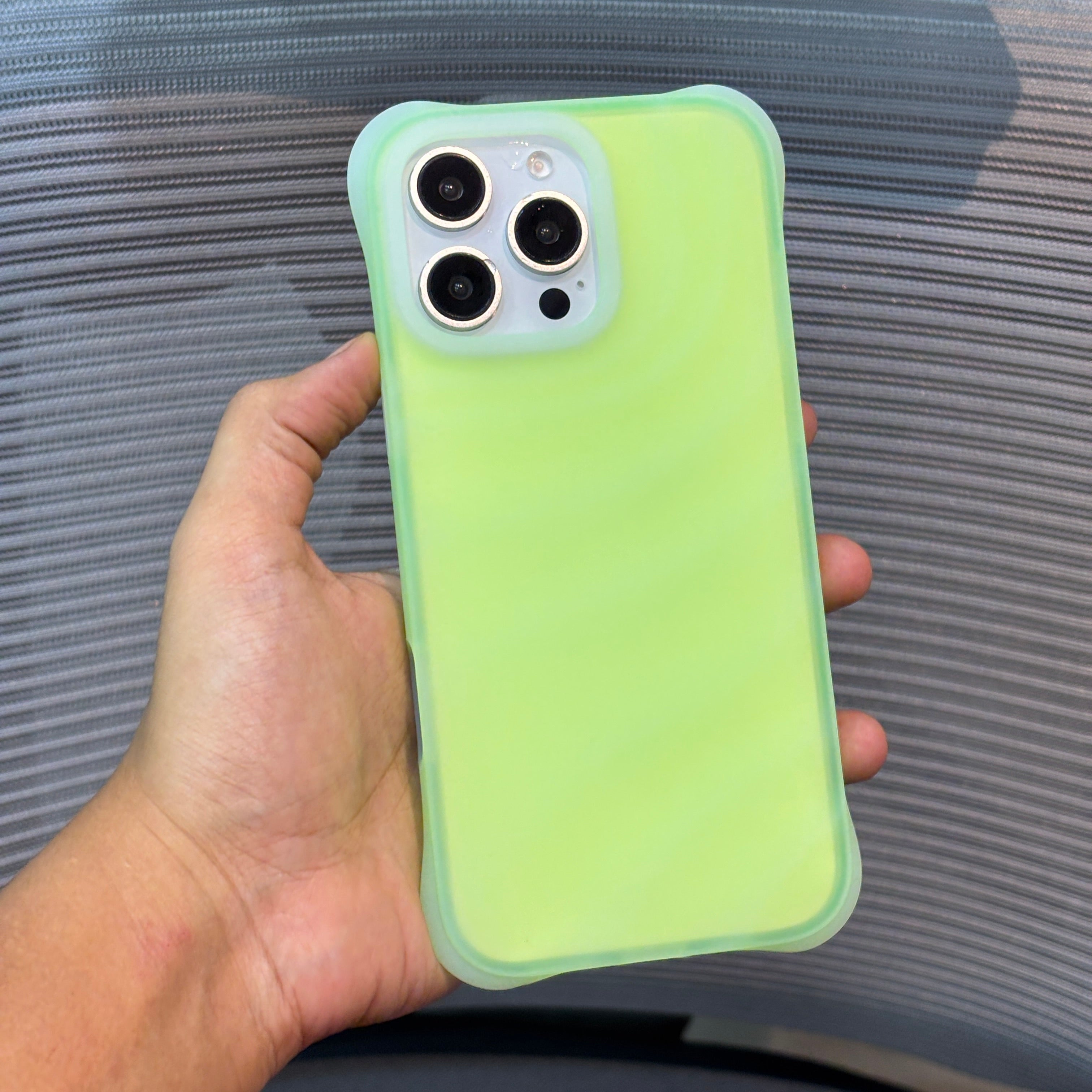 Protective Apple iPhone Back Cover - WaveLuxe iPhone 16 Series Case - Style 3