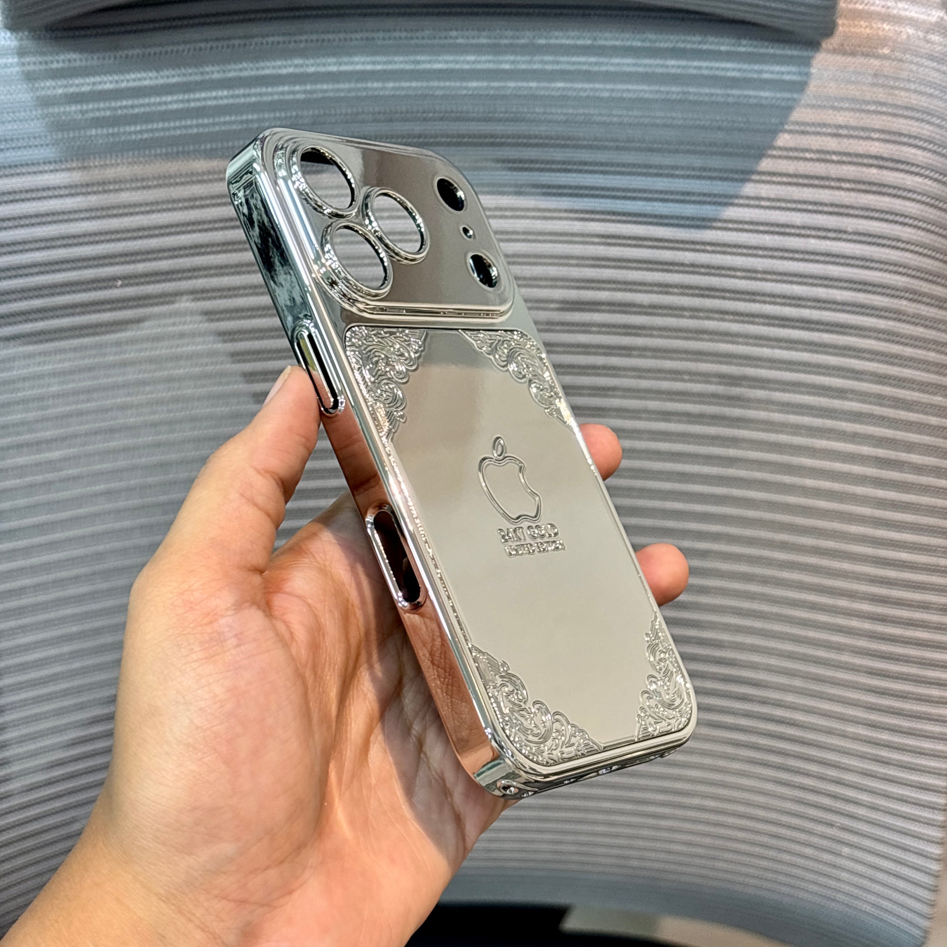 Protective Apple iPhone Back Cover - SilverMirr Luxe iPhone 17 Pro Case - Style 3