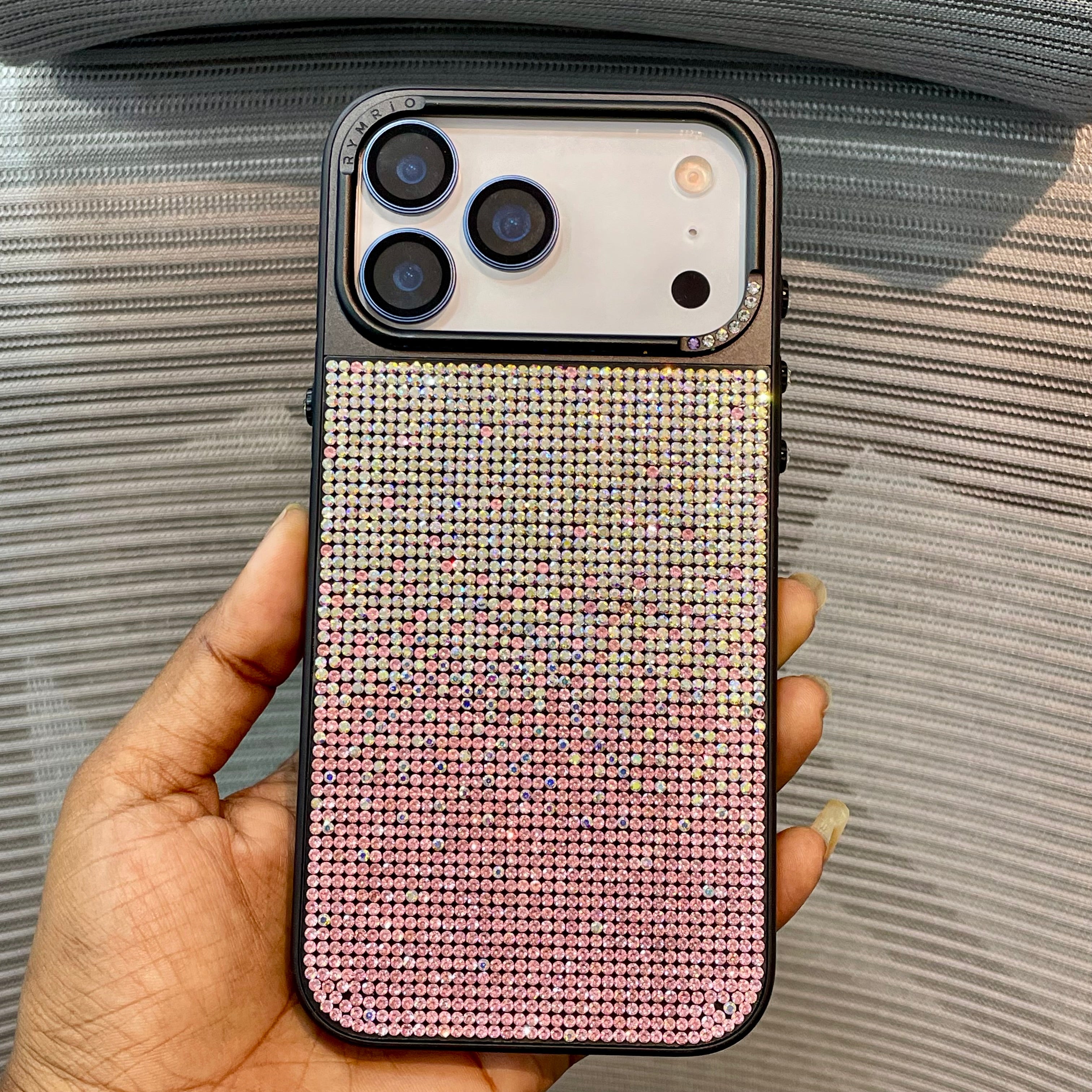 DiamondAura MagSafe iPhone 17 Pro Max Case