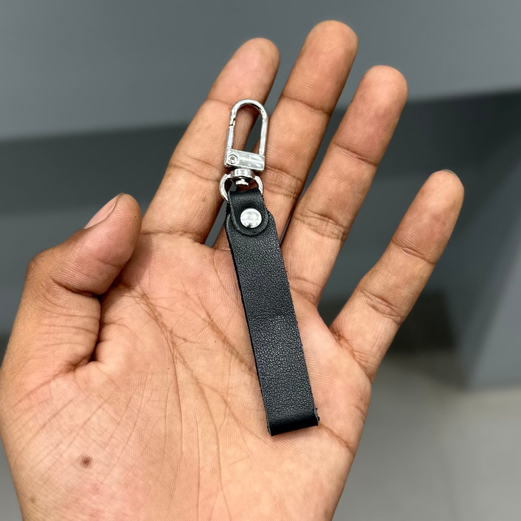 SANTA BARBARA OREL AIRPODS CASE - BLACK ( No. 3423 )