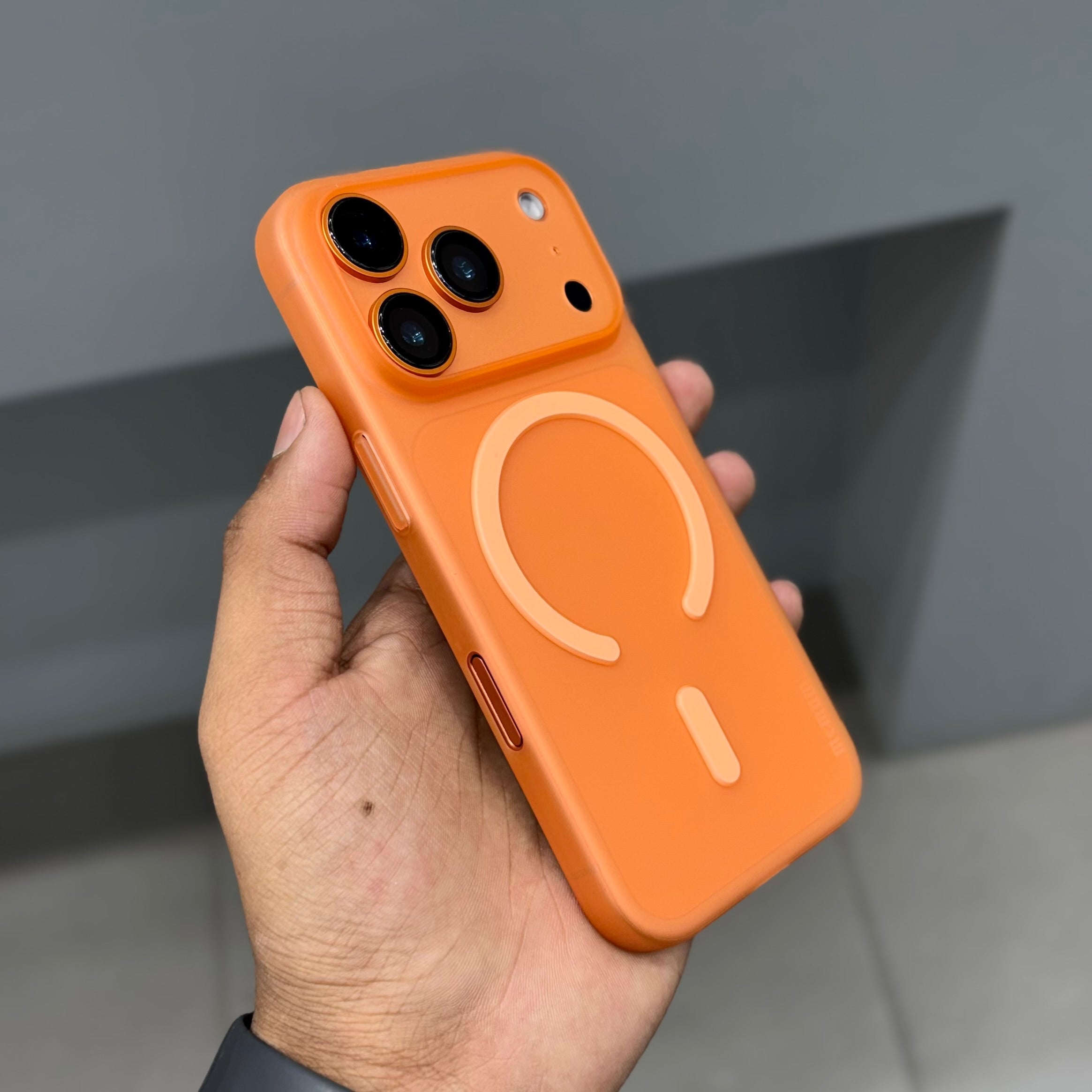 MEMUMI ULTRA THIN MAGSAFE CASE - ORANGE ( No. 2509 )
