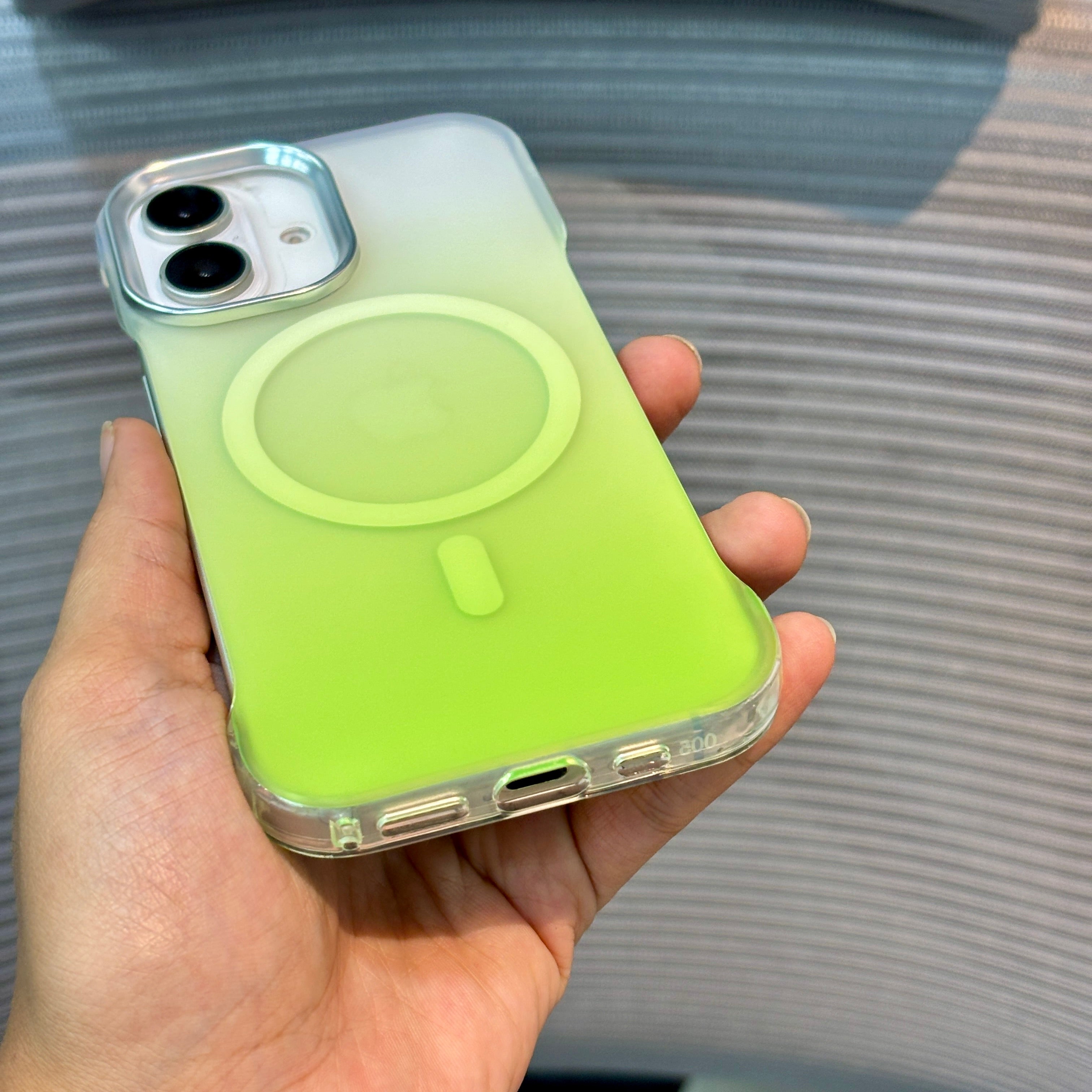 Gradé SoftTone MagSafe iPhone 17 Series Case