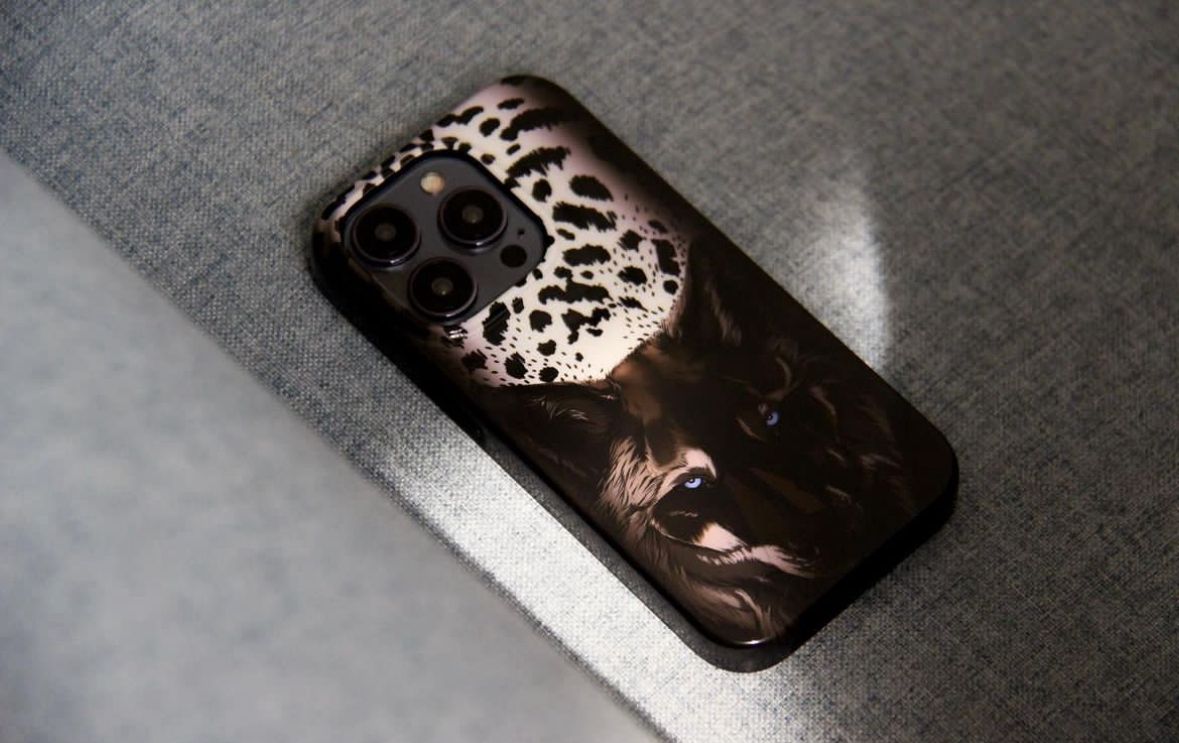 Le Prius Black WOLF Design Silicon Case For iPhone 15 Pro Max