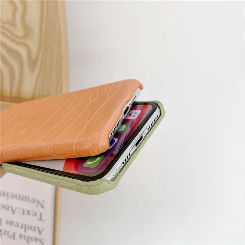 Protective Apple iPhone Back Cover - iPhone Luxury Crocodile Leather Hard Phone Case Cover With Custom Name Initial - Style 7