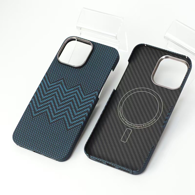 Protective Apple iPhone Back Cover - Aramid Carbon Fibre Ultra Slim Case for iPhone 16 Pro Max (Blue)
