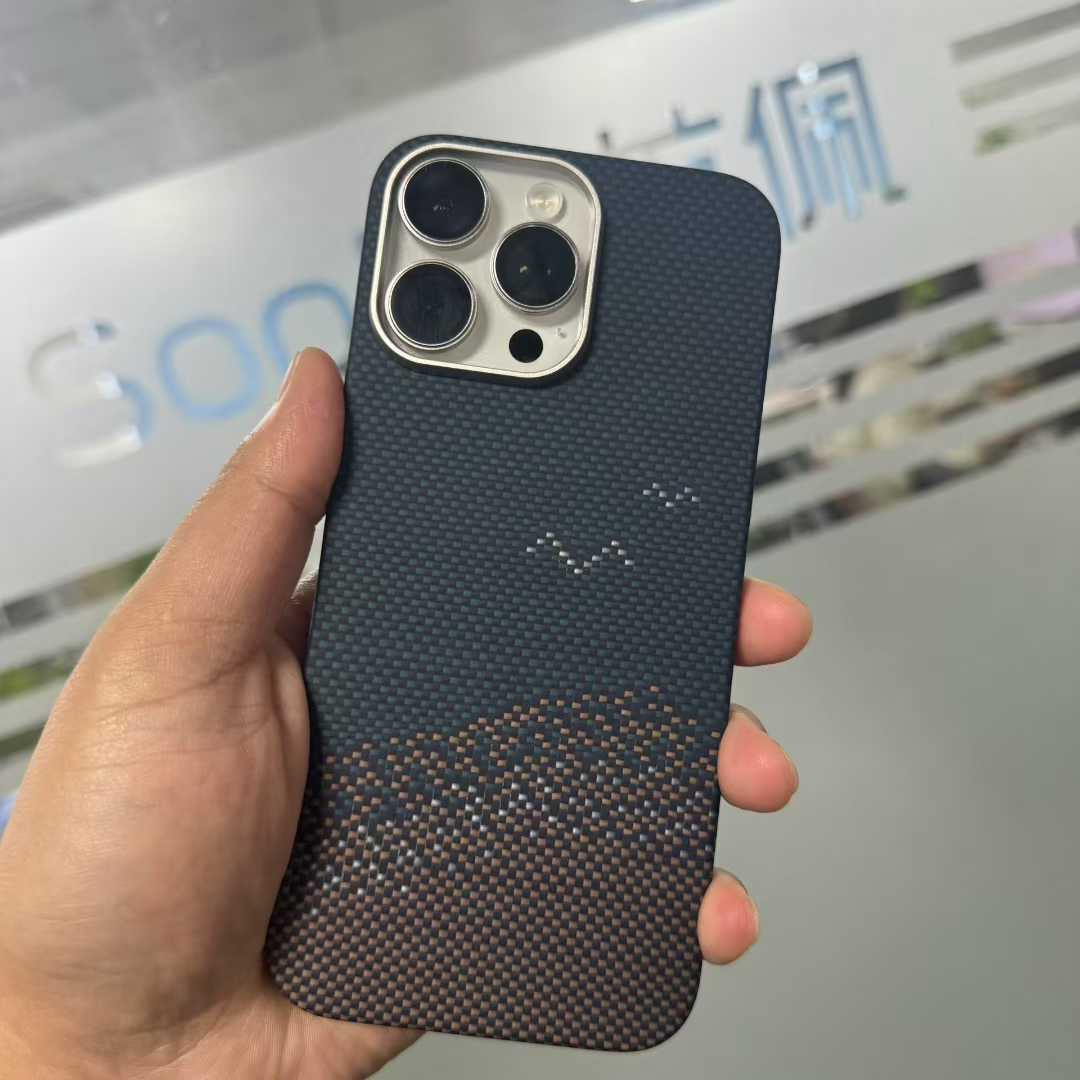 Soopii   Kevlar   Carbon   Fibre   Ultra   Slim   Case   For   iPhone   16   Pro   Max for iPhone         16         Pro         Max by Covermeup