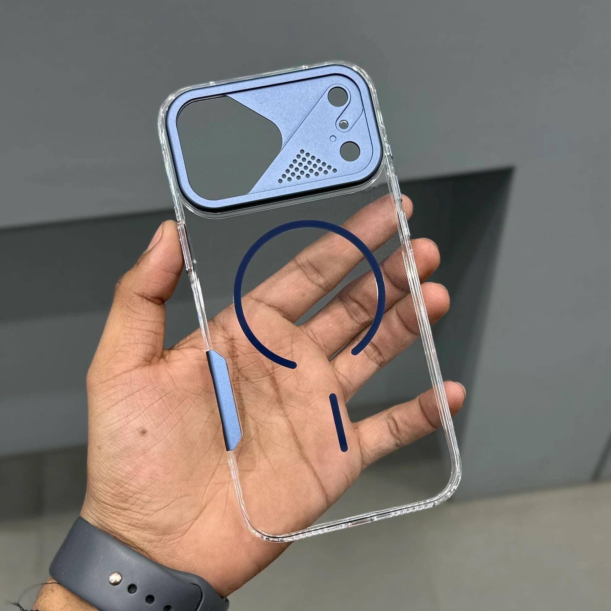 HaloFrame MagSafe Clear Case