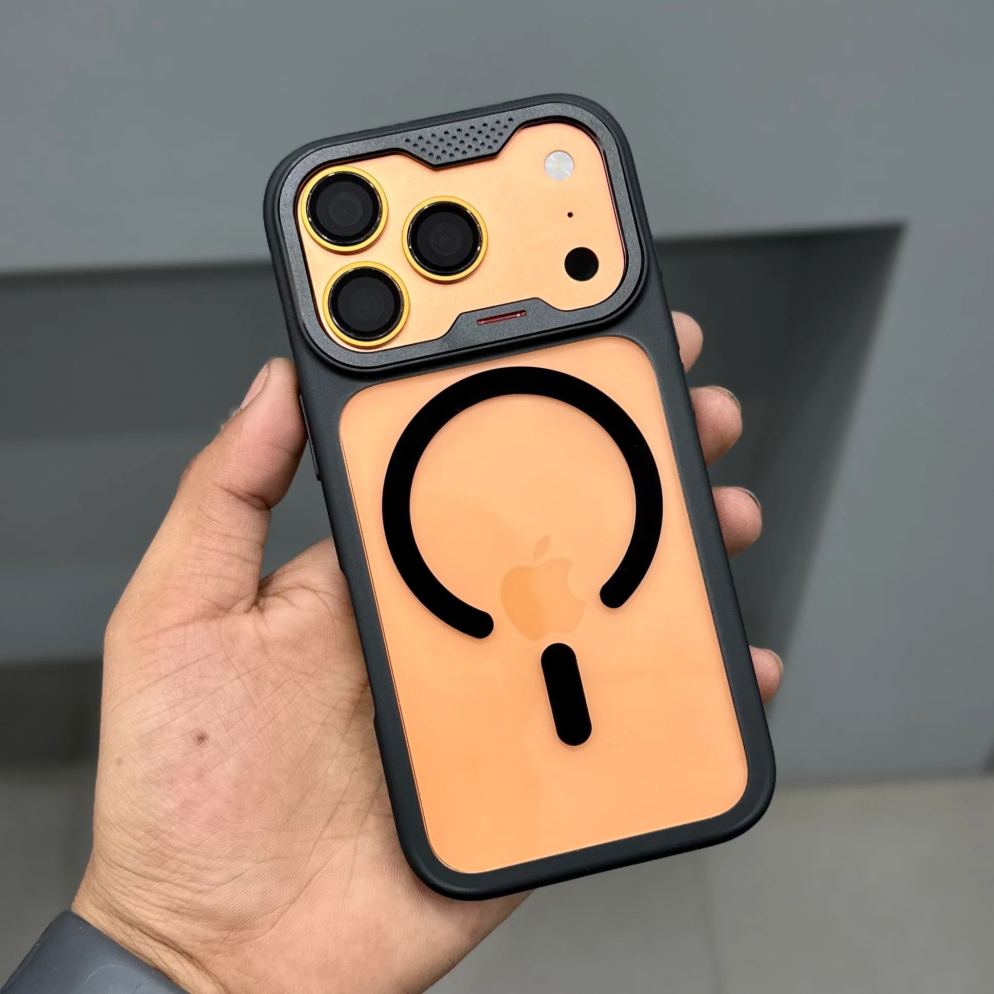 VeilGrid MagSafe iPhone 17 Series Case