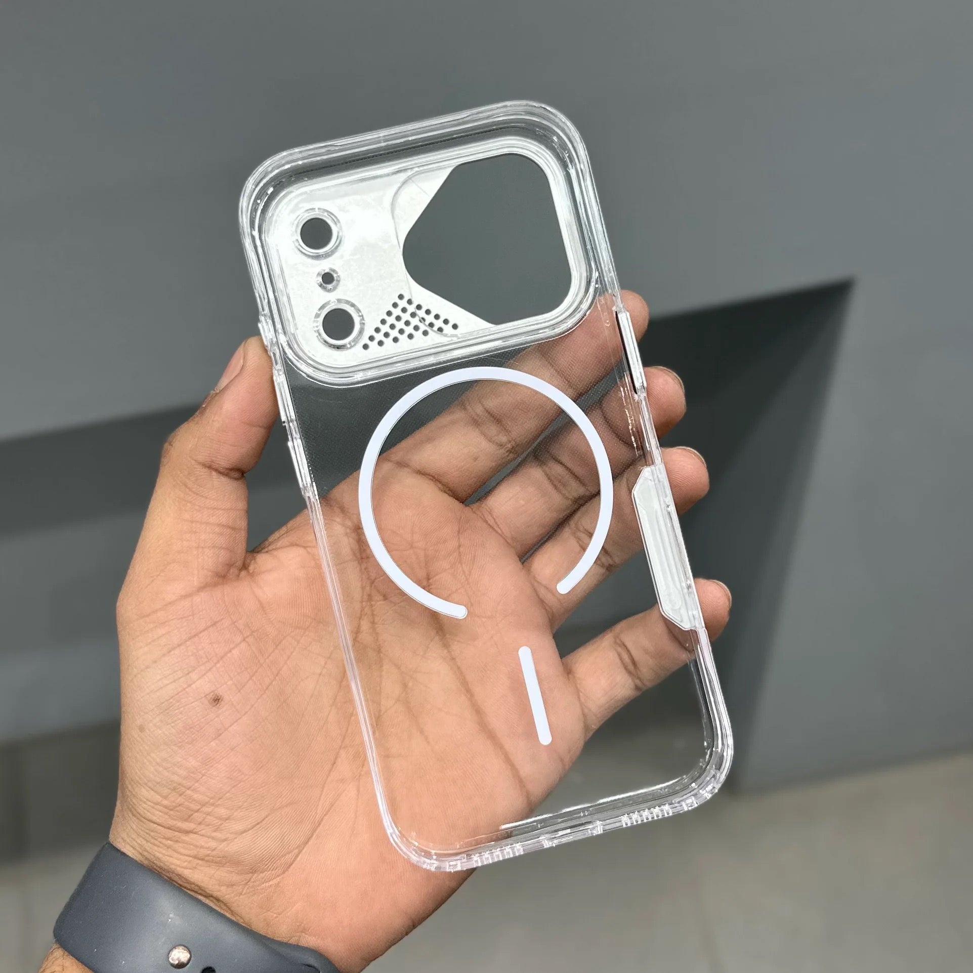 HaloFrame MagSafe Clear Case