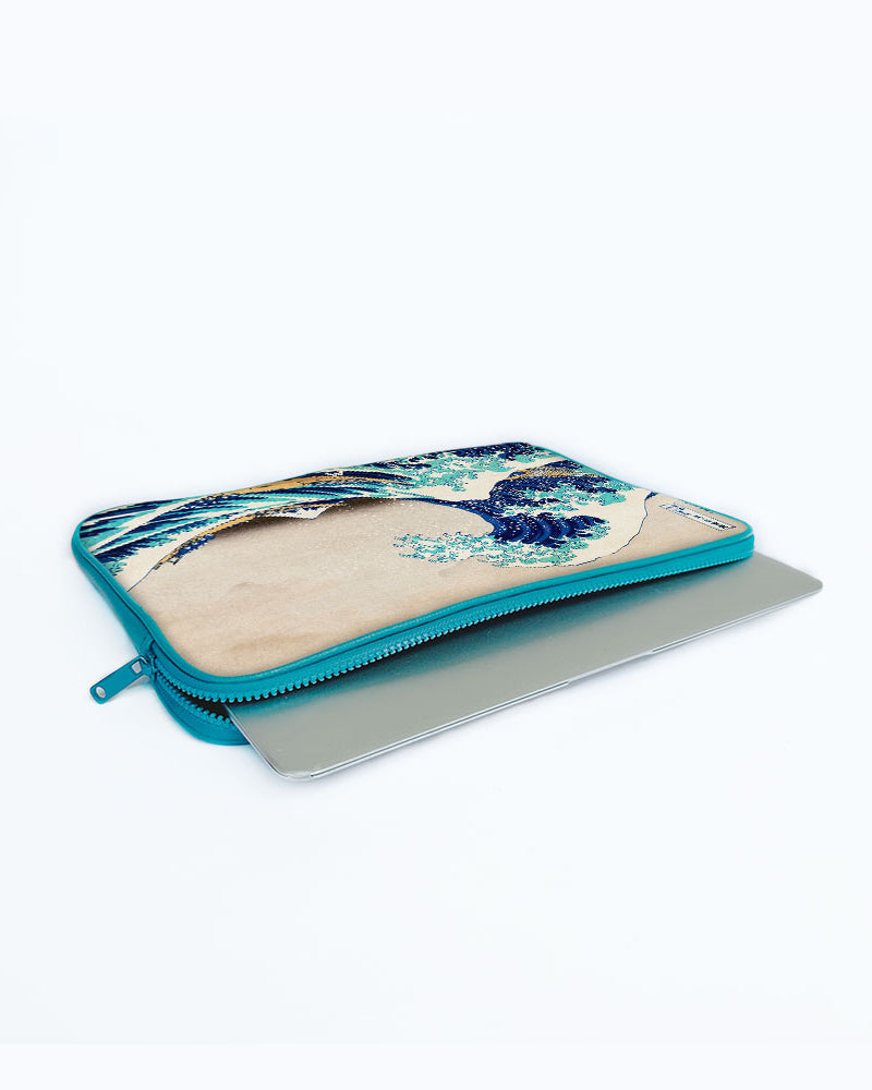 The Great Wave off Kanagawa [Katsushika Hokusai] MacBook / Laptop-Sleeve Mobile Case by CoverMeUp - Style 48