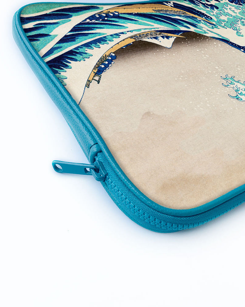 The Great Wave off Kanagawa [Katsushika Hokusai] MacBook / Laptop-Sleeve Mobile Case by CoverMeUp - Style 58