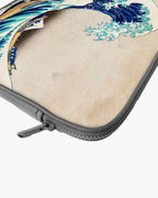 The Great Wave off Kanagawa [Katsushika Hokusai] MacBook / Laptop-Sleeve Mobile Case by CoverMeUp - Style 93