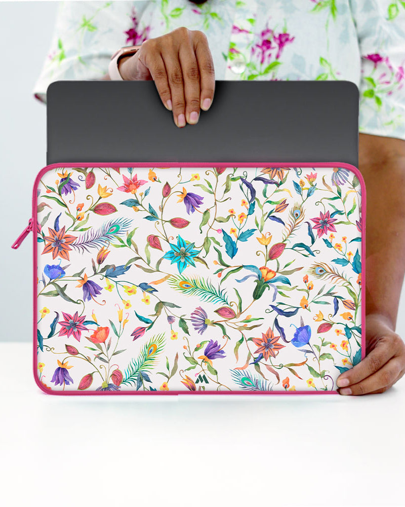Peacock Feathers in the Garden MacBook / Laptop-Sleeve Mobile Case by CoverMeUp - Style 23