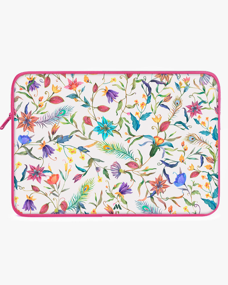 Peacock Feathers in the Garden MacBook / Laptop-Sleeve Mobile Case by CoverMeUp - Style 41