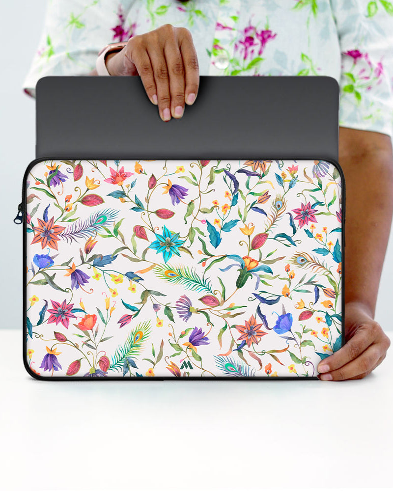 Peacock Feathers in the Garden MacBook / Laptop-Sleeve Mobile Case by CoverMeUp - Style 51