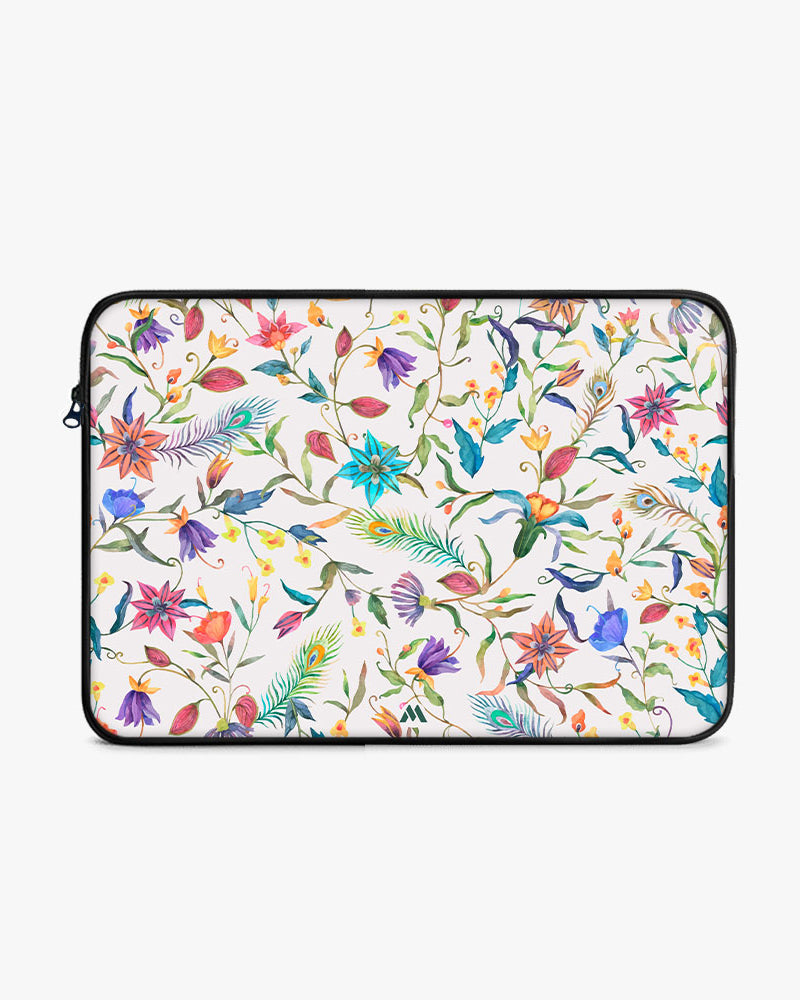 Peacock Feathers in the Garden MacBook / Laptop-Sleeve Mobile Case by CoverMeUp - Style 55