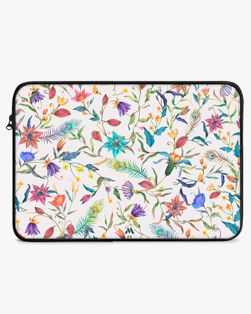 Peacock Feathers in the Garden MacBook / Laptop-Sleeve Mobile Case by CoverMeUp - Style 69