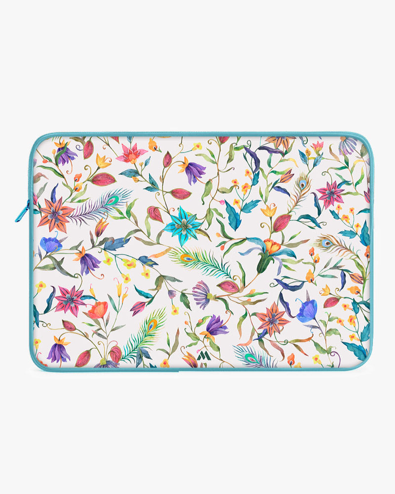 Peacock Feathers in the Garden MacBook / Laptop-Sleeve Mobile Case by CoverMeUp - Style 90