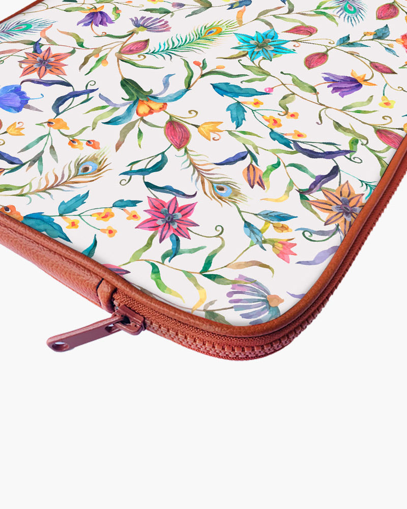 Peacock Feathers in the Garden MacBook / Laptop-Sleeve Mobile Case by CoverMeUp - Style 122