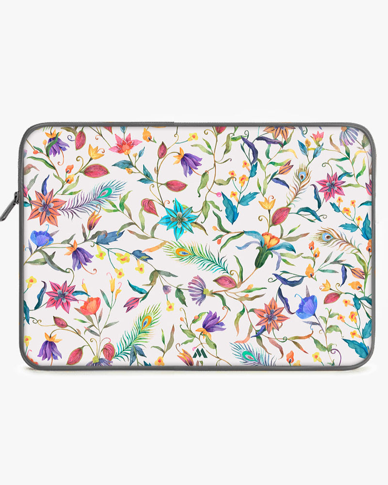 Peacock Feathers in the Garden MacBook / Laptop-Sleeve Mobile Case by CoverMeUp - Style 153