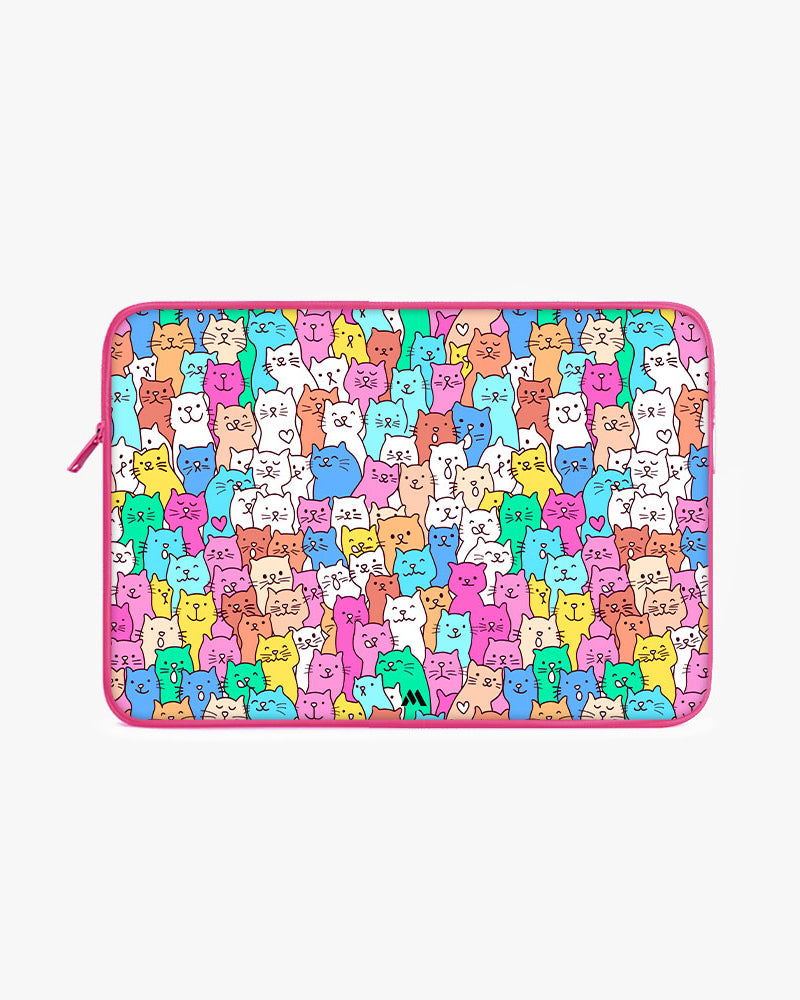 Kawaii Kitty MacBook / Laptop-Sleeve Mobile Case by CoverMeUp