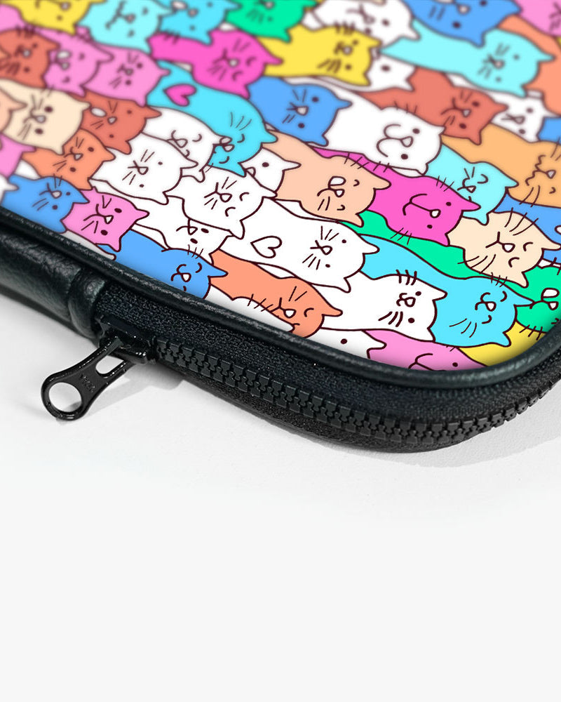 Kawaii Kitty MacBook / Laptop-Sleeve Mobile Case by CoverMeUp - Style 55