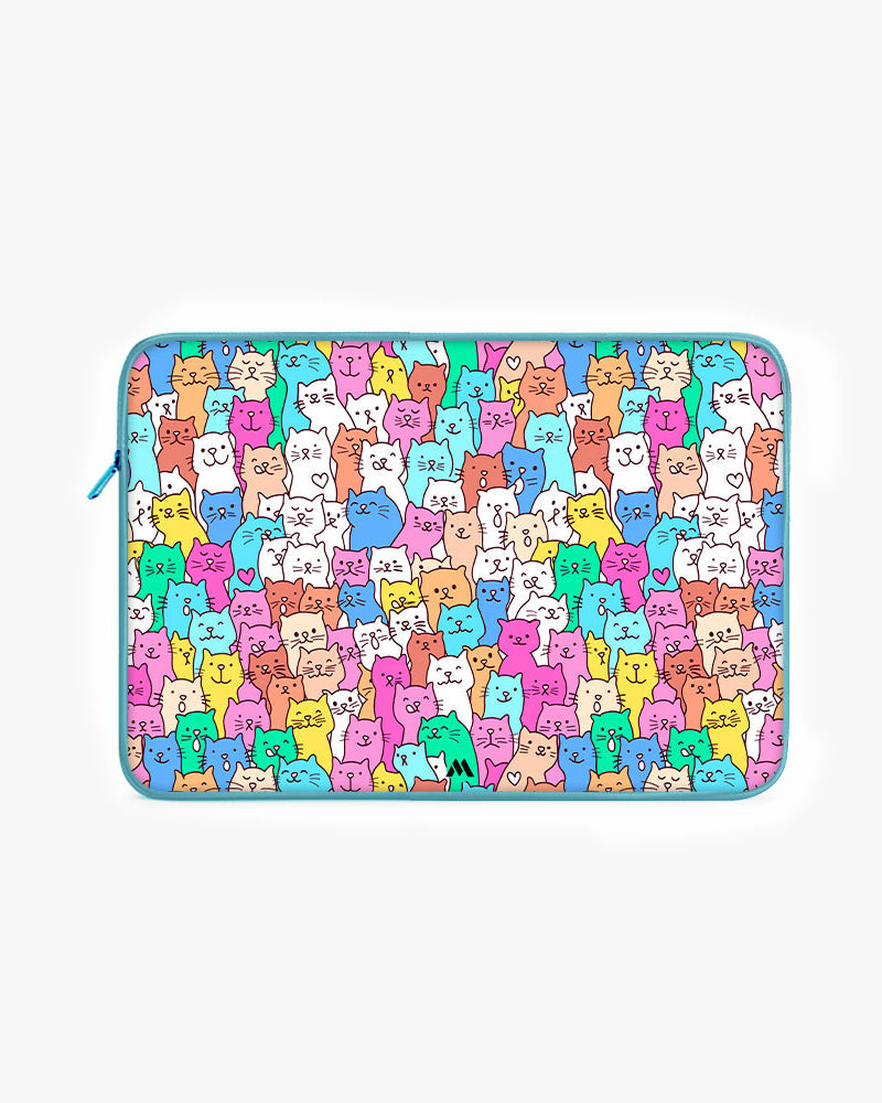 Kawaii Kitty MacBook / Laptop-Sleeve Mobile Case by CoverMeUp - Style 9