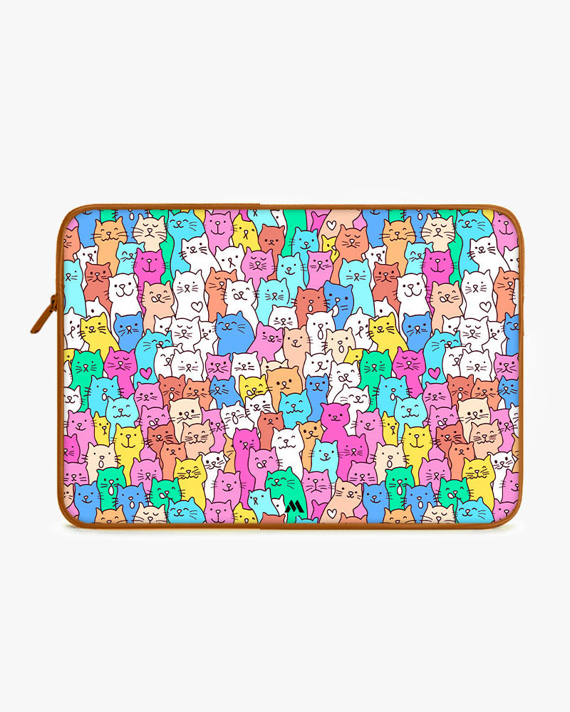 Kawaii Kitty MacBook / Laptop-Sleeve Mobile Case by CoverMeUp - Style 14