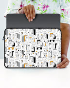 Minimalist Faces MacBook / Laptop-Sleeve Mobile Case by CoverMeUp - Style 43