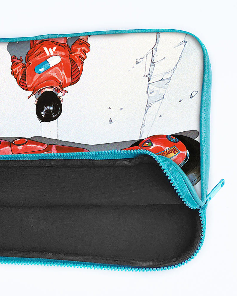 Akira - Kaneda's Bike MacBook / Laptop-Sleeve Mobile Case by CoverMeUp - Style 39
