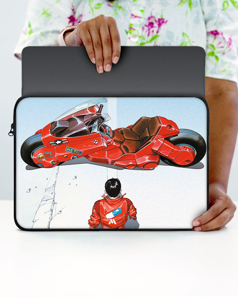 Akira - Kaneda's Bike MacBook / Laptop-Sleeve Mobile Case by CoverMeUp - Style 47