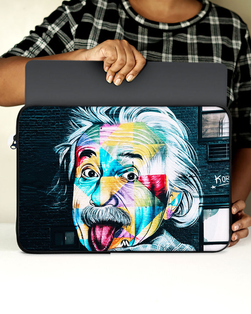 Graffiti-Einstein MacBook / Laptop-Sleeve Mobile Case by CoverMeUp - Style 57