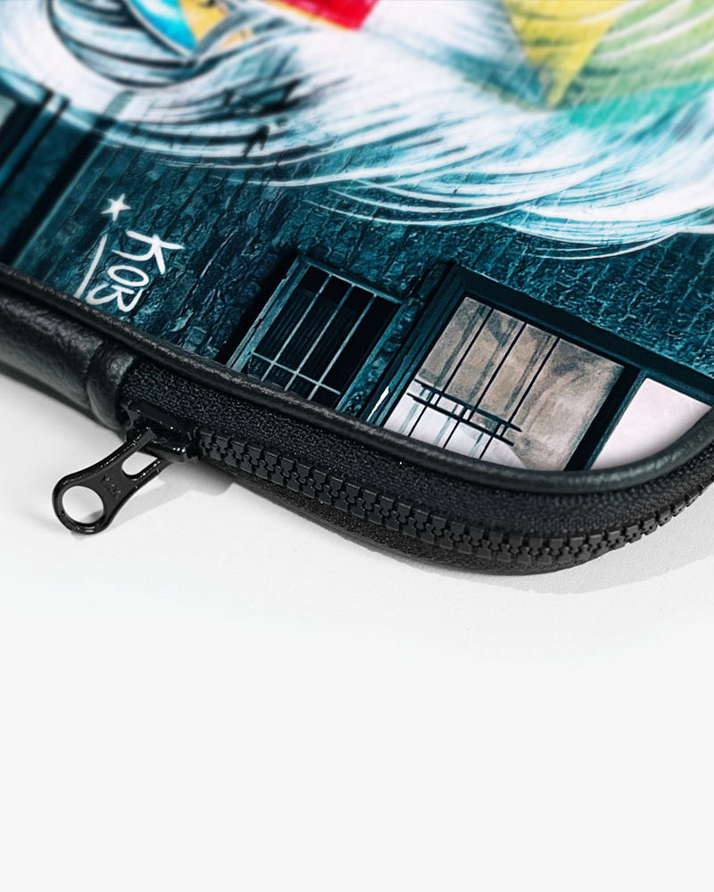 Graffiti-Einstein MacBook / Laptop-Sleeve Mobile Case by CoverMeUp - Style 58