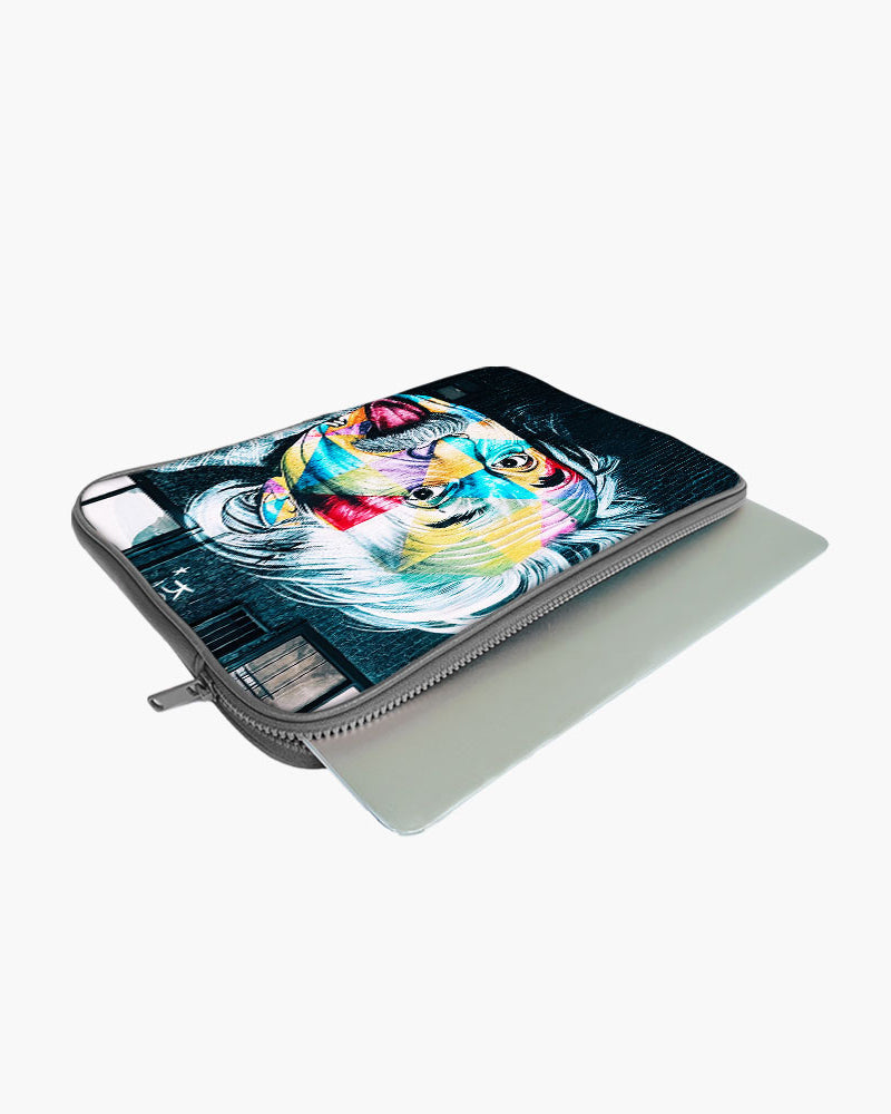 Graffiti-Einstein MacBook / Laptop-Sleeve Mobile Case by CoverMeUp - Style 69