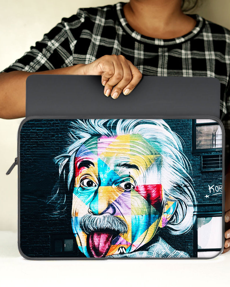 Graffiti-Einstein MacBook / Laptop-Sleeve Mobile Case by CoverMeUp - Style 85