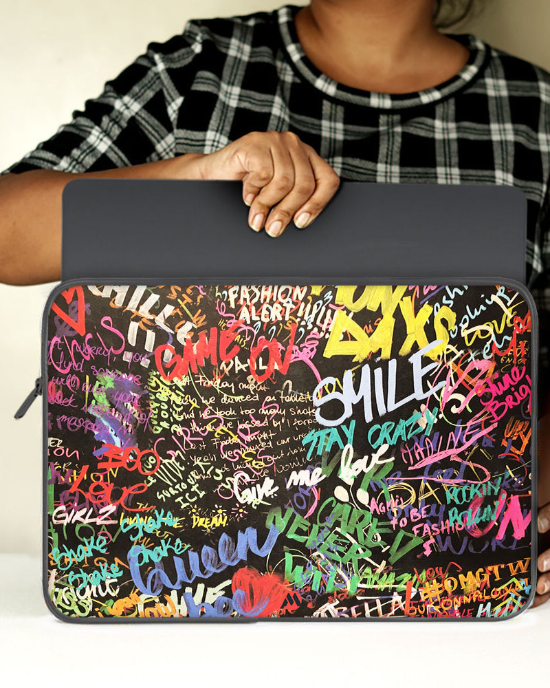 Graffiti-Walled MacBook / Laptop-Sleeve Mobile Case by CoverMeUp - Style 114