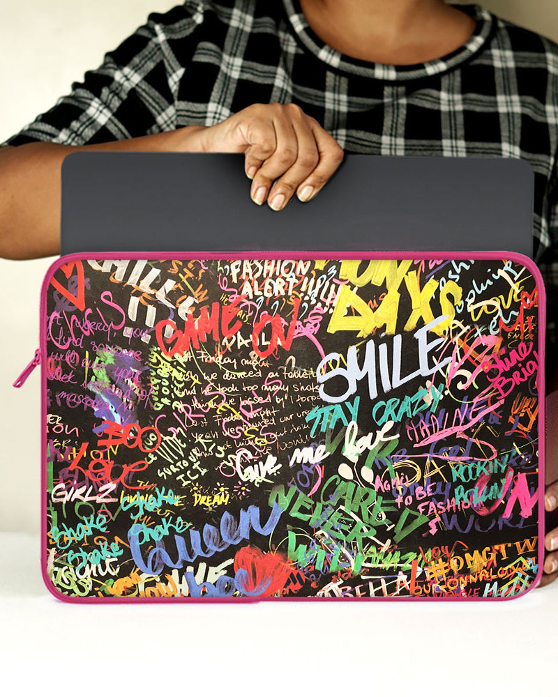 Graffiti-Walled MacBook / Laptop-Sleeve Mobile Case by CoverMeUp - Style 149