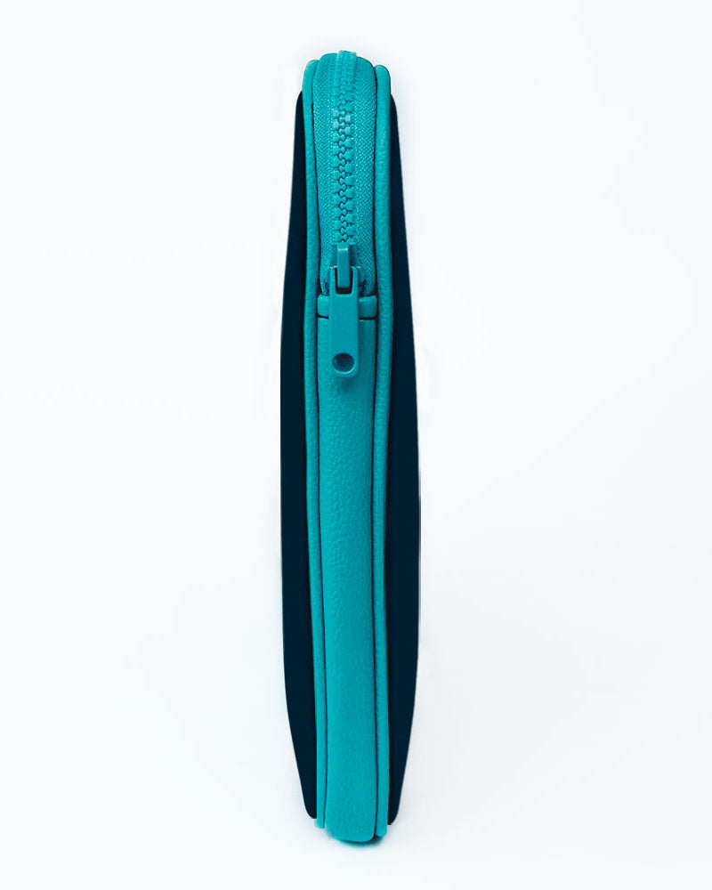 Mogambo MacBook / Laptop-Sleeve Mobile Case by CoverMeUp - Style 32