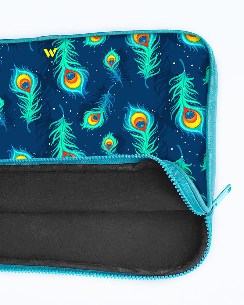 Peacock Feathered Night Sky MacBook / Laptop-Sleeve Mobile Case by CoverMeUp - Style 24