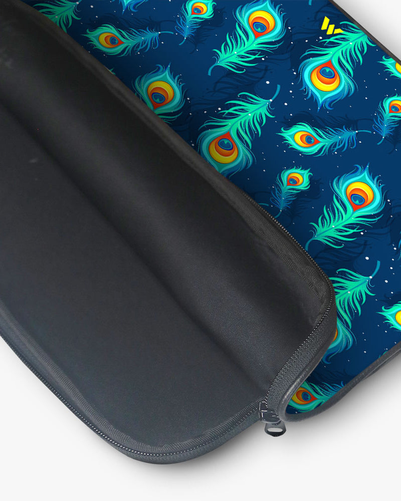 Peacock Feathered Night Sky MacBook / Laptop-Sleeve Mobile Case by CoverMeUp - Style 38