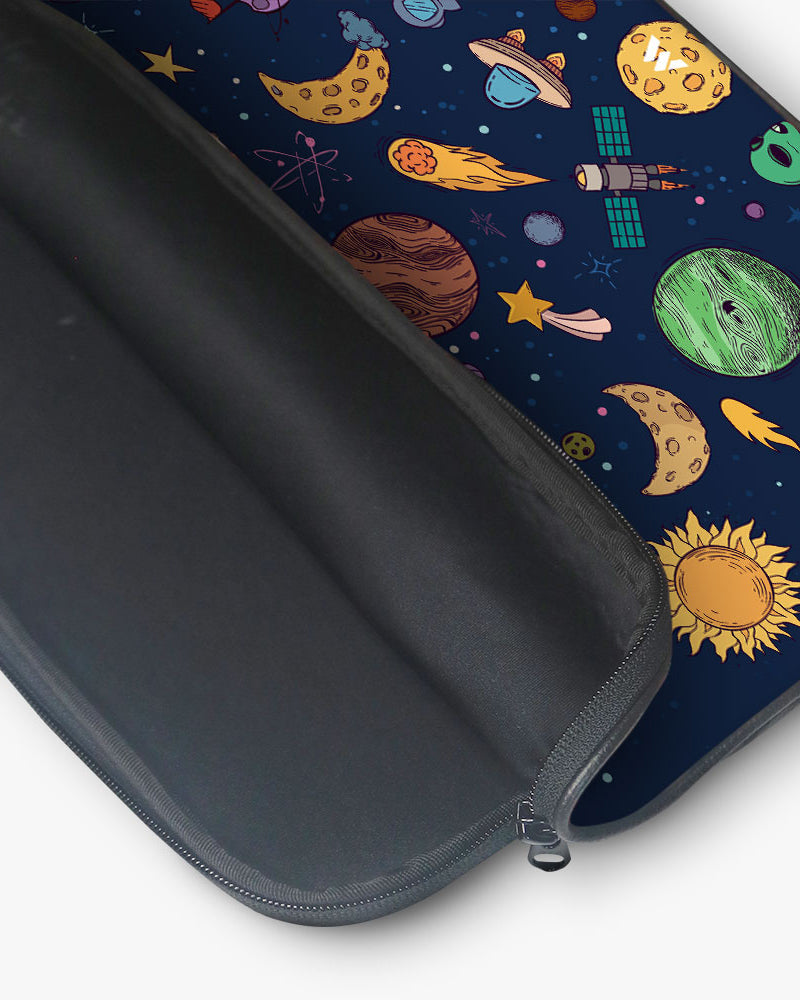 Space Frenzy MacBook / Laptop-Sleeve Mobile Case by CoverMeUp - Style 22